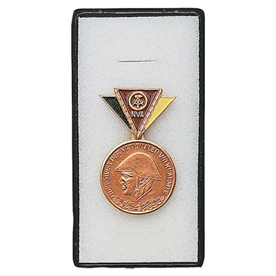 Medale NVA RESEVISTENABZEICHEN BRONZE