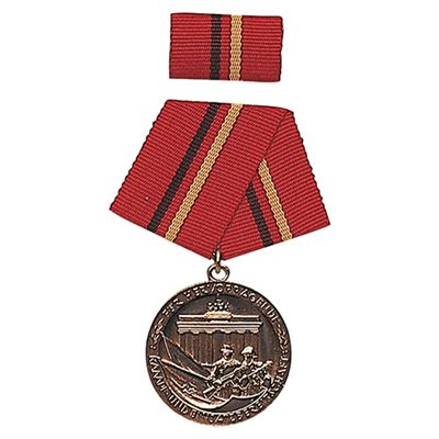Medal honorowy „VERDIENSTE D.KAMPFGR.” BRĄZOWY