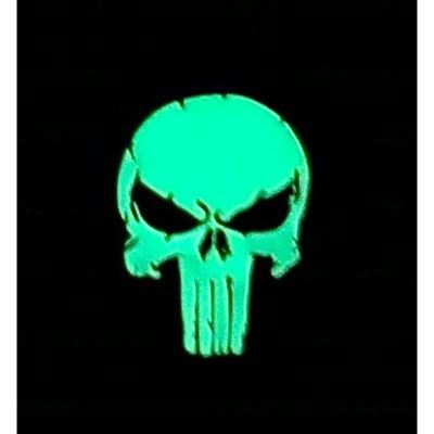 Plastikowa naszywka 3D PUNISH SKULL velcro GLOW IN THE DARK