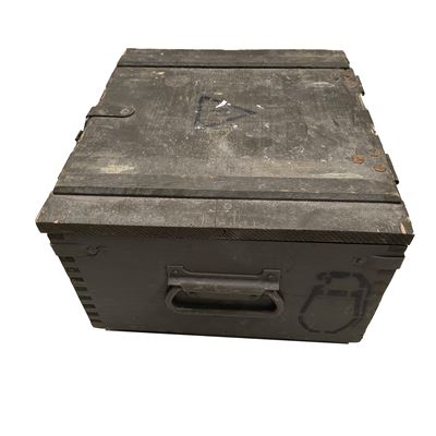 Drewniana skrzynia po URG-86 AČR 35 x 31 x 18 cm