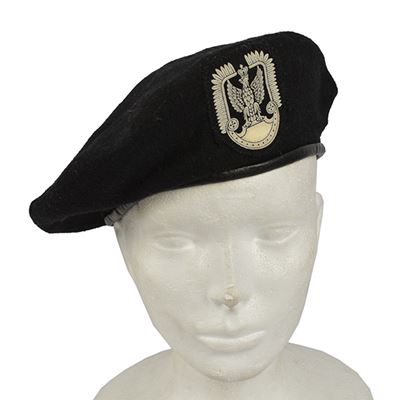 Beret POLSKI z naszywką CZARNY