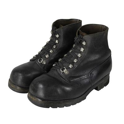 Szwajcarskie buty z gumowymi podeszwami ze skóry