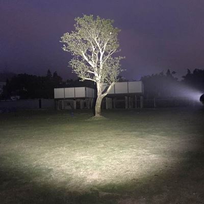 Akumulatorowa latarka czołowa B6 120 lumenów, 100 metrów, IPX4