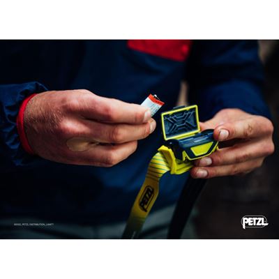 Latarka czołowa TIKKA CORE YELLOW
