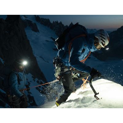 Latarka czołowa SWIFT RL 2026 CZARNO-POMARAŃCZOWA PETZL E095BC00 11