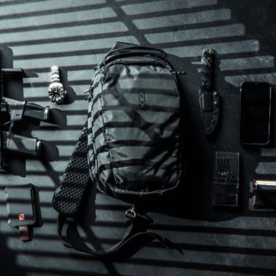 Torba na ramię FADE SLING BLACK