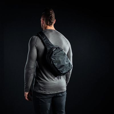 Torba na ramię FADE SLING BLACK