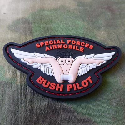 Plastikowa naszywka BUSH PILOT KOLOR
