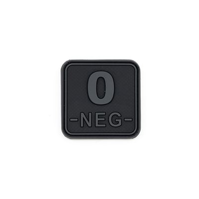 Plastikowy rzep BLACK z grupą krwi 0- NEG