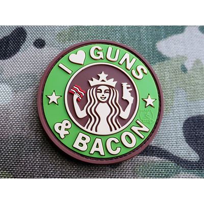 Naszywka GUNS AND BACON plastikowa z rzepem MULTICAM®