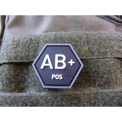 Naszywka sześciokątna krew AB POS plastik BLACK SWAT