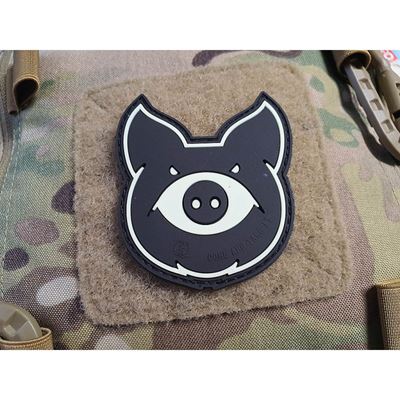 Naszywka MONSTER PIG plastikowy rzep GLOW IN THE DARK