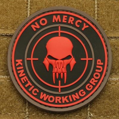 Naszywka NO MERCY - KINETIC GROUP plastik czarny/czerwony