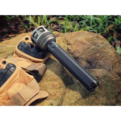 Latarka THUNDER SEARCHLIGHT 3600 lumenów