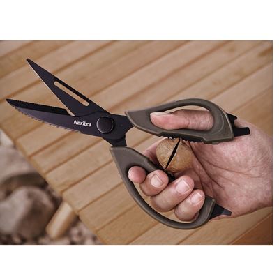 Zestaw narzędzi do gotowania na świeżym powietrzu, w tym opakowanie