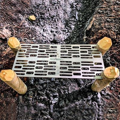 Ruszt do grillowania z pokrywą TITAN