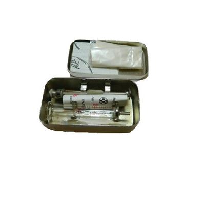 Strzygacz do iniekcji 2 ml w metalowym pudełku